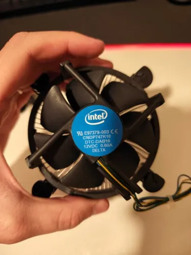 Cooler box intel com dissipador