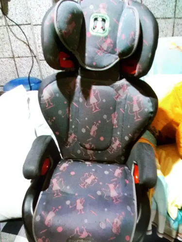 Cadeira pra carro SEMINOVA