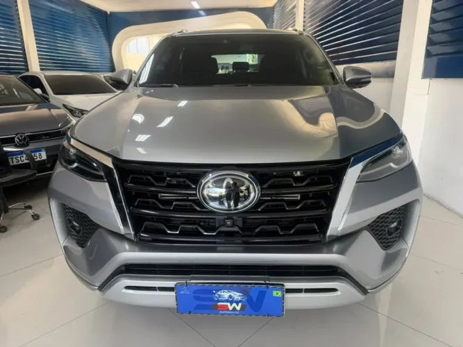 Toyota Hilux SW4 4X4 2.8 Diesel 2023