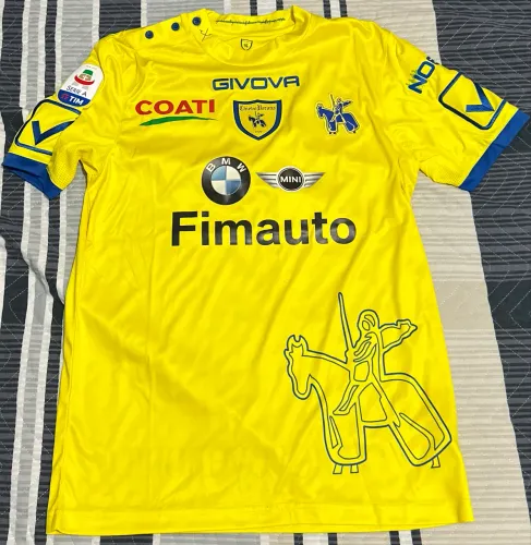 Camisa do Chievo Verona temporada 2018/2019! Usada em jogo pelo Giaccherini zerada