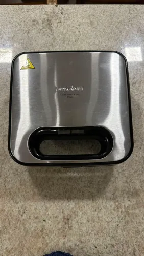Sanduicheira e Grill Britânia BGR16 - Pouco Uso - Inox<br>