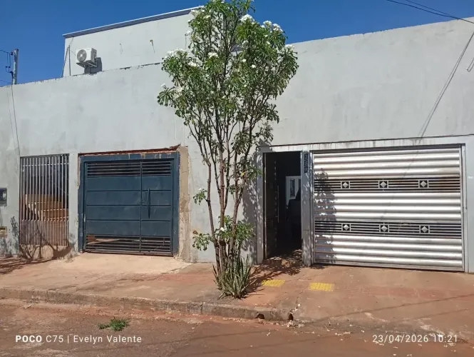 Linda Casa-Condominio Disponível pra Locação! Combinado Piscina