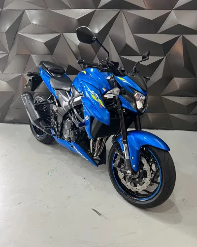 GSX-S 750