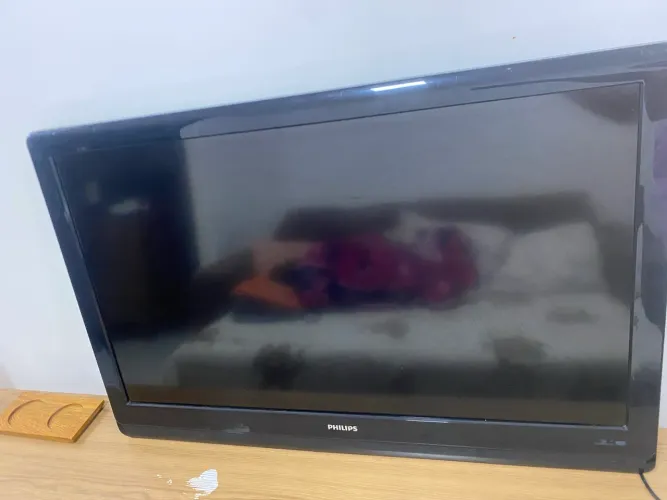 TV PHILIPS 42. 