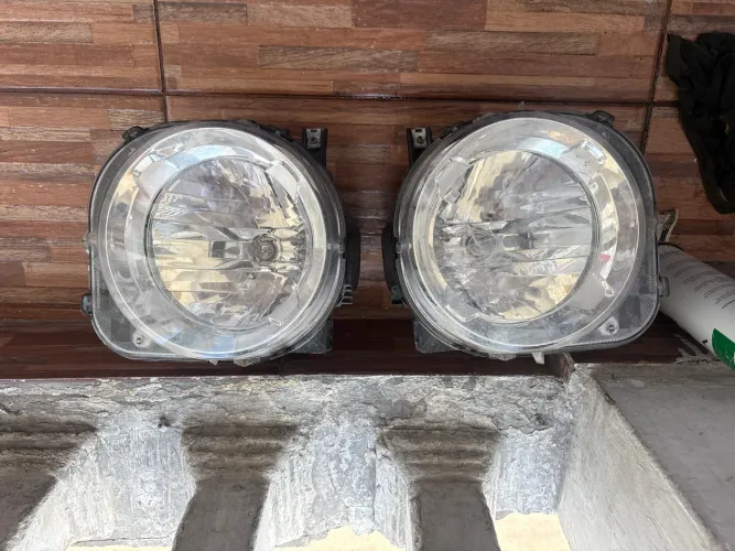 Par farol Jeep