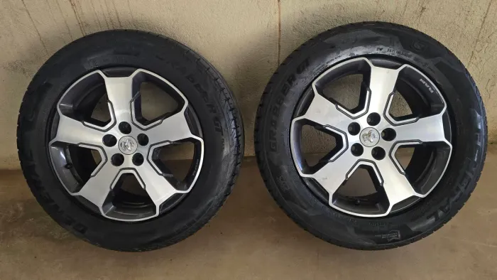 Roda 235/60 18 (jogo 4 rodas com pneus)