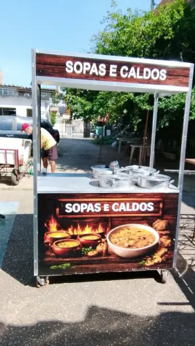 Barraca completa com itens inclusive semi nova