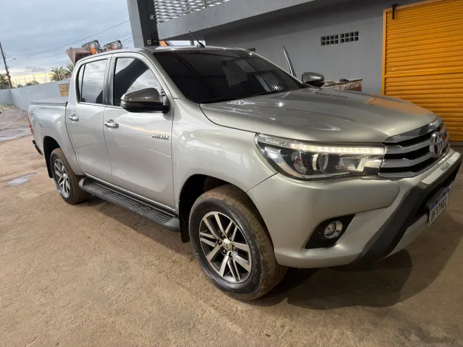 Toyota Hilux CD SRX 4X4 2.8 TDI 16V Diesel Aut. 2018