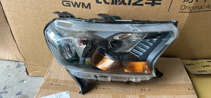 Faról Ford Ranger 2017/2022 Original Perfeito Estado 