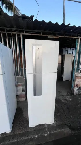 Geladeira Electrolux Frost free funcionando perfeitamente