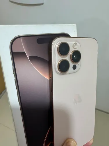 iPhone 16 Pro Max