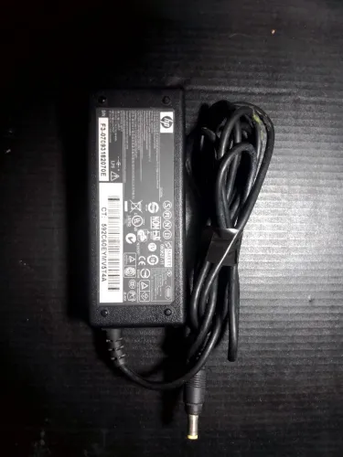 Fonte carregador Notebook HP/Compaq, original, 18,5V  3,5A, pino amarelo, liso, 4,8x1,7mm