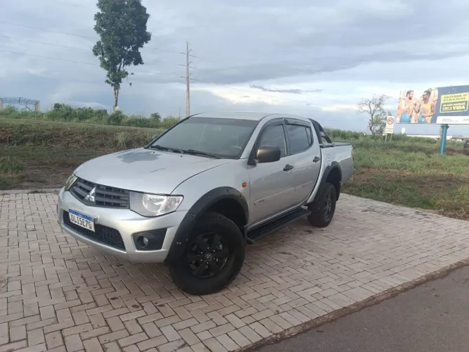 Mitsubishi L200 Triton GLX 3.2 CD TB Int.diesel MEC 2015