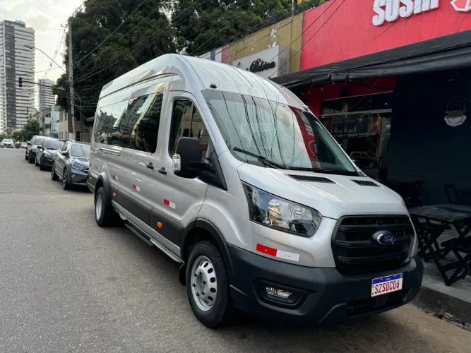 Ford Transit Minibus Vidrada 2.0 16V DIE Aut. 2023