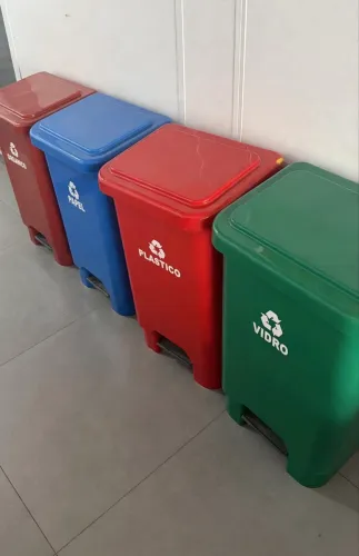 04 Lixeiras seletivas