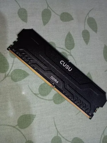 Vendo memória RAM CUSU DDR4 8GB 3200MHz