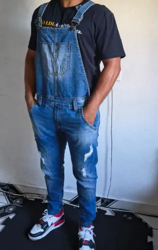 Macacão masculino diferenciado