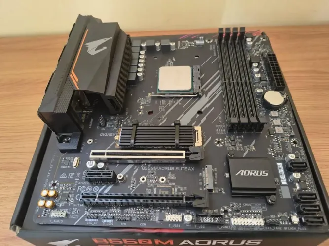 Kit auros elite b550m AX+ ryzen 5 5500+ ssd nvme 256gb gen 3