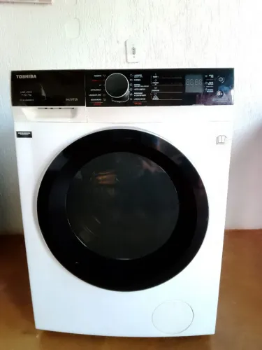 Vendo máquina de lava e seca Toshiba 11kilo