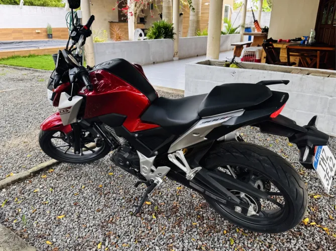 Honda CB 300F Twister 2026 - Estado de Zero Km!