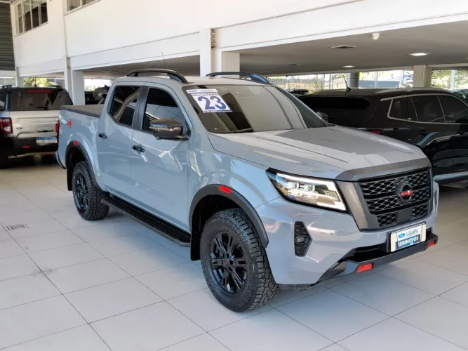 Nissan Frontier Pro4x CD 4X4 2.3 Bi-TB Die. AUT 2023