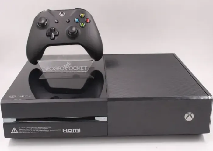Xbox one Fat semi na caixa fonte bivolt só 799,00 pix ou dinheiro passa cartão somos loja