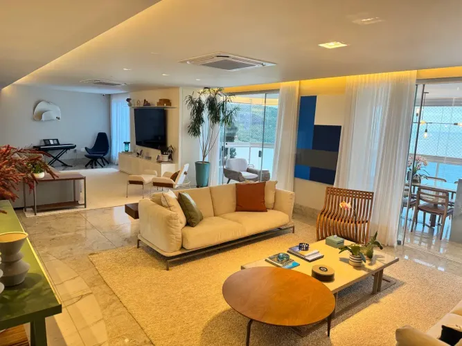 Apartamento para venda possui 280 metros quadrados com 4 quartos