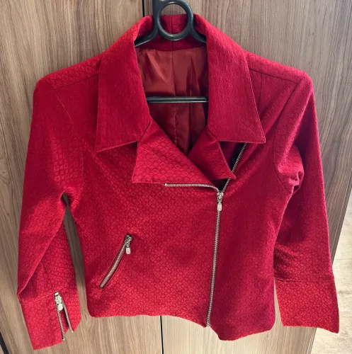 Casaco vermelho 