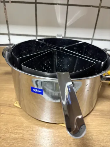 Espagueteira De Aço Inox 4 Divisões 10 Litros Savoy Brinox