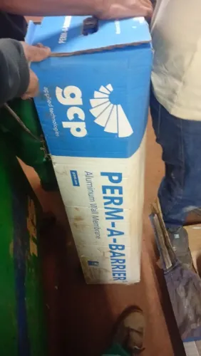 Vende-se 2 rolos de manta