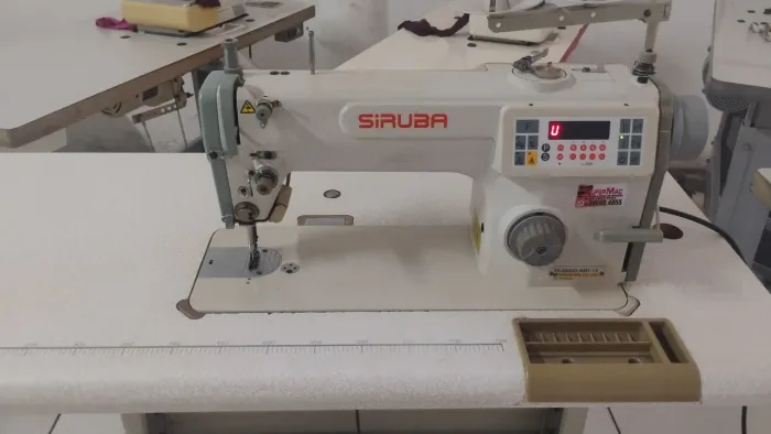 Maquina de Costura Reta Eletrônica Siruba (Parcelo)