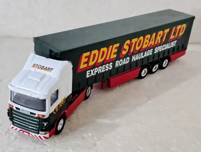 Corgi - Scania R + Trailer