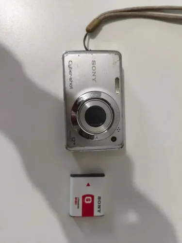 Câmera Sony Cyber-shot 12.1 MP (defeito)