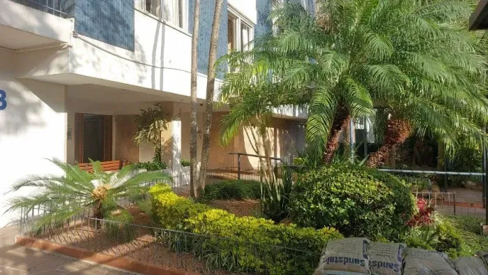 Apartamento a venda de 2 dormitórios na Rua Santa Cecilia Porto Alegre