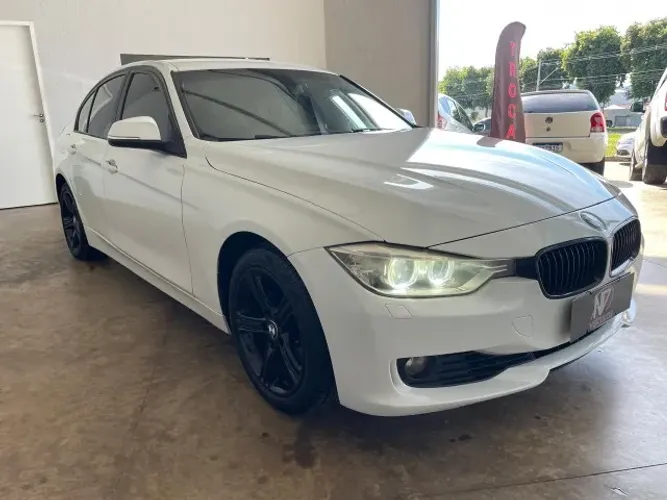 BMW 320I A 2.0 Turbo/activeflex 16V 184cv 4P 2014