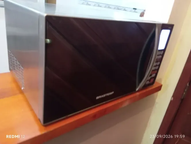 Micro Ondas Brastemp inox espelhado