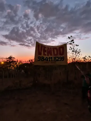 Vende-se chácara no fundo da Ageto