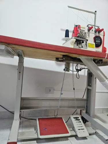 Maquina overlok sun special