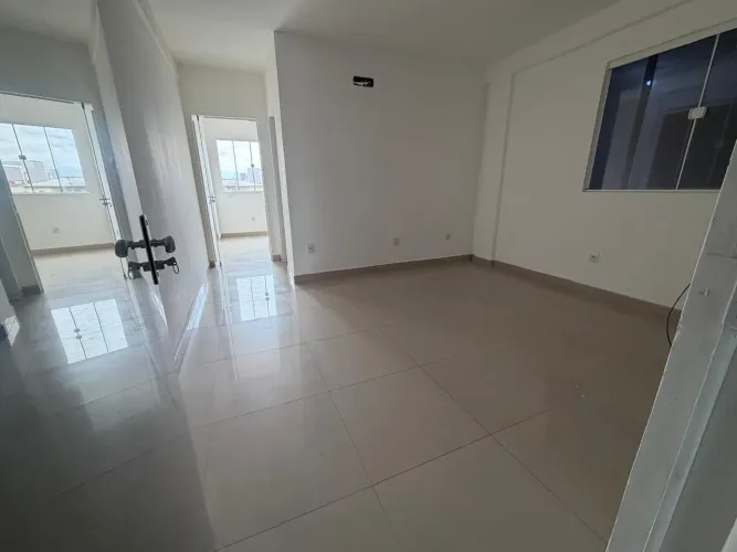 LOCAÇÃO- Sala EM PRÉDIO comercial com 30m2 no bairro Cordeiros - Itajaí/SC