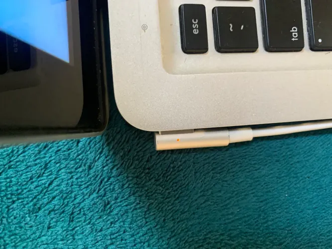 MacBook