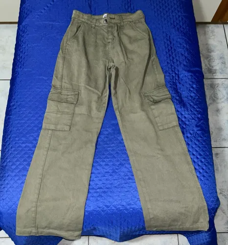 Calças jeans C&A tamanho 34 usada