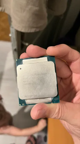 Xeon E5 2623 v3