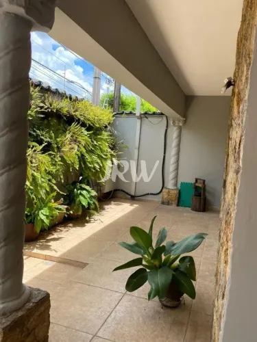 CASA A VENDA NO BAIRRO JARDIM PAU PRETO NA CIDADE DE INDAIATUBA Área do Terreno 262 m² Áre