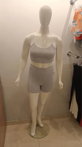 Manequim Plus size 