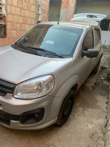 Fiat Uno Attractive 1.0 Flex 6V 5P 2017