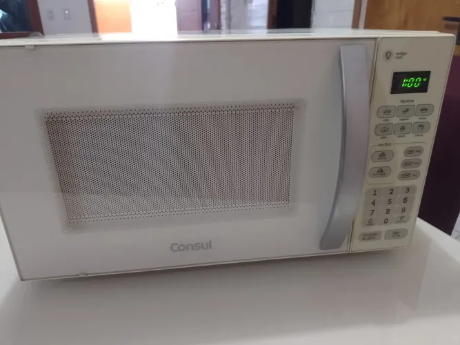 Vendo microondas consul 20 litros 220 volts 