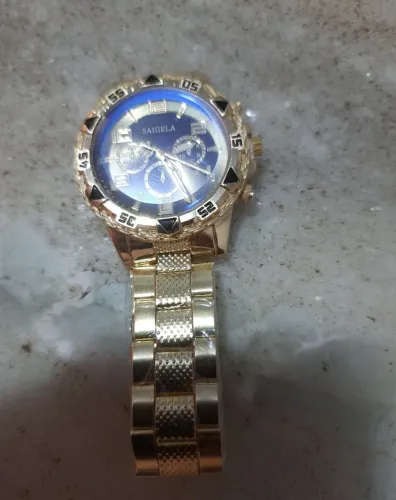 2 Relógio dourado