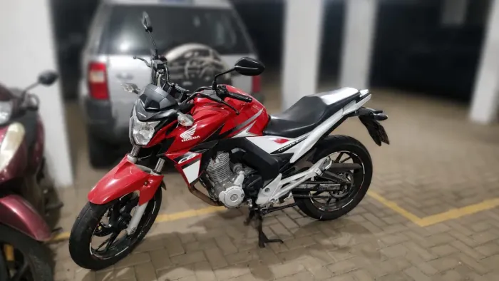 Honda CB Twister 250 Flex 2017 - Único Dono - Baixa KM - Toda Original Honda