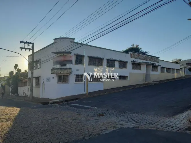 Prédio à venda, 1294 m² por R$ 4.000.000,00 - Jardim Adamantina - Adamantina/SP