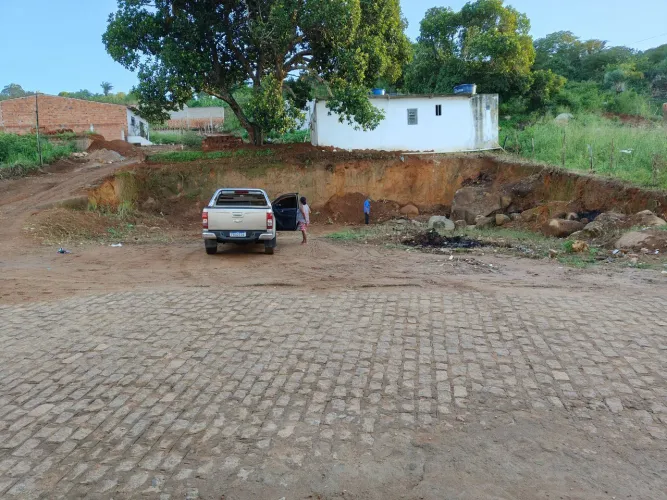 Terreno no bairro novo atrás do clube